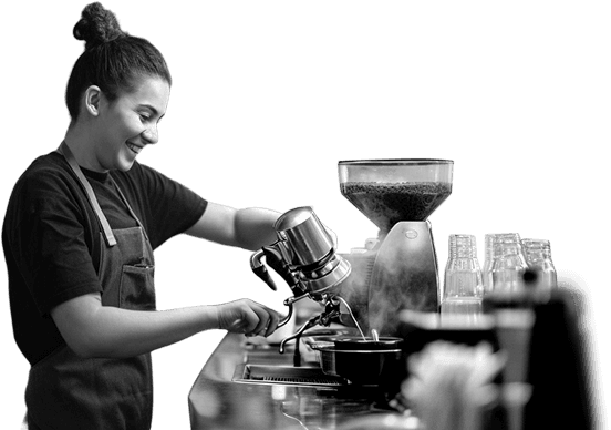 Mulher com cafeteira